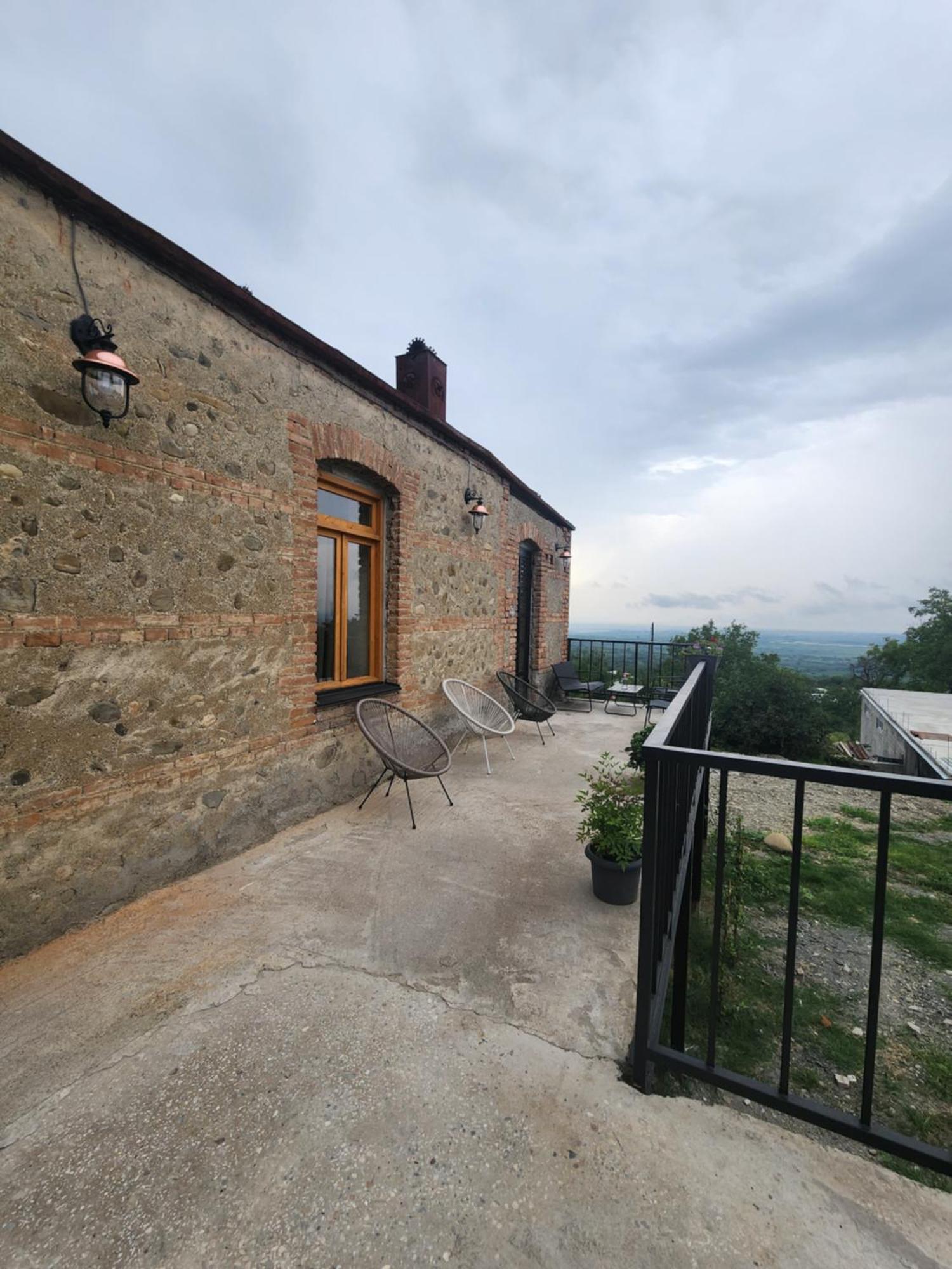 Hostal Kardanakhi Estate Anaga Exterior foto